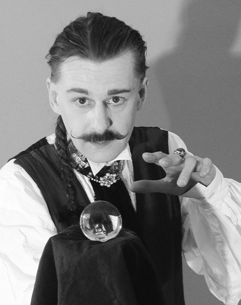 Various TV appearances of El Lorenzo 